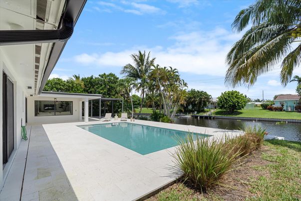Exterior, Pool, Water