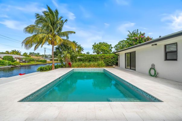 Exterior, Pool, Water