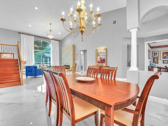 Chandelier, Dining room, Interior, Living room, Marble, Recessed Lighting