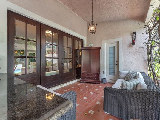 Exterior, Pendant Lights