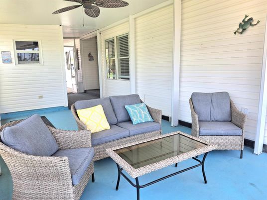 Exterior, Living room
