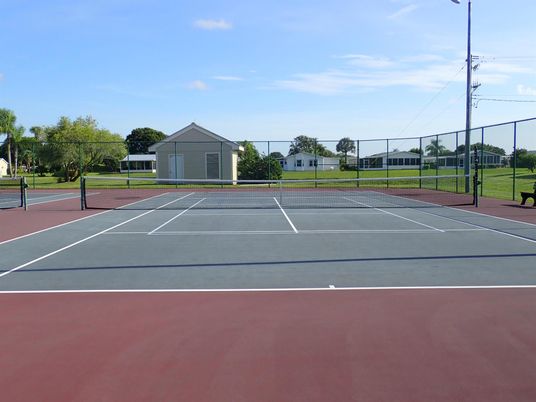 Exterior, Tennis Courts