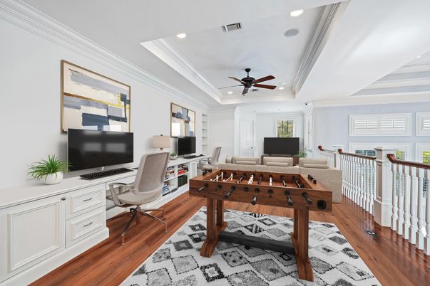 Game Room, Home Office, Interior, Recessed Lighting, Wood Texture Flooring