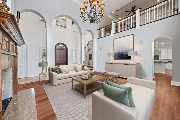 Chandelier, Interior, Living room, Recessed Lighting, Wood Texture Flooring
