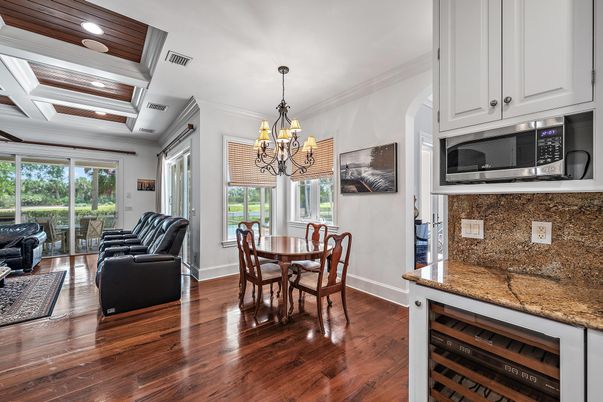 Chandelier, Dining room, Interior, Recessed Lighting, Wood Texture Flooring