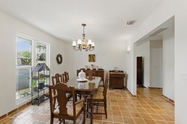 Chandelier, Dining room, Interior