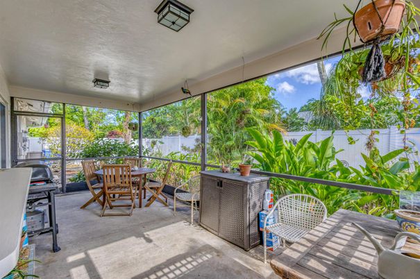 Exterior, Sun Room