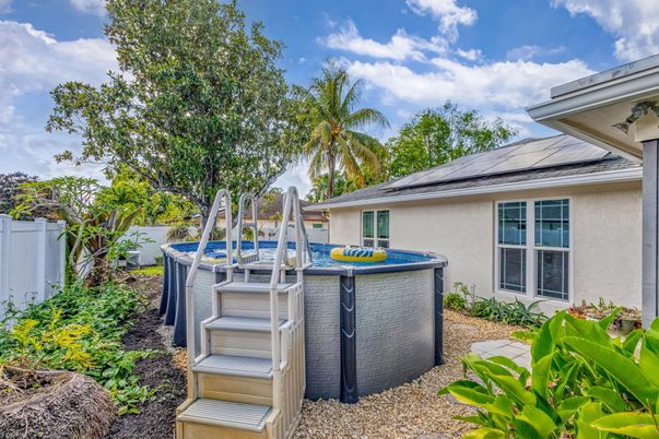 Exterior, Hot Tub, Pool, Solar Panels