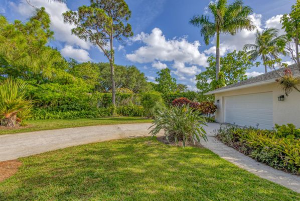 Backyard, Detached Garage, Exterior