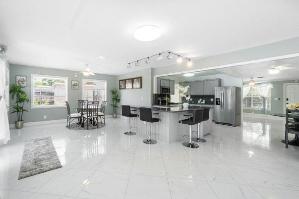 Dining room, Interior, Kitchen, Marble, Stainless Steel Appliances