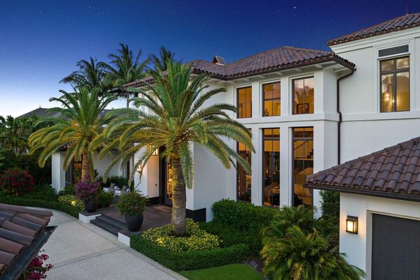 Exterior, Facade, Mediterranean