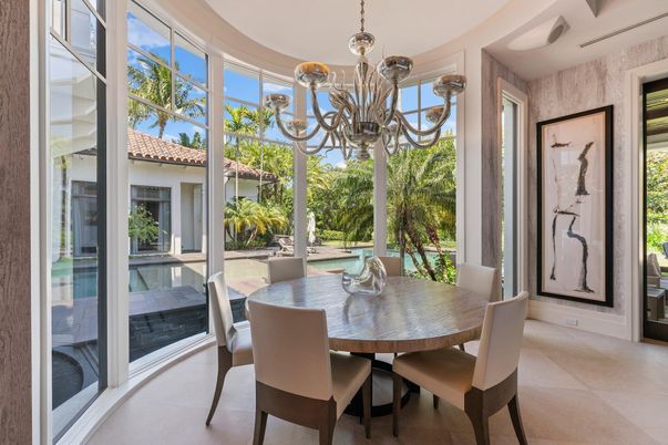 Chandelier, Dining room, Interior