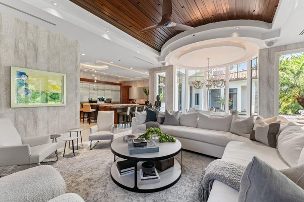 Chandelier, Dining room, Interior, Kitchen, Living room, Pendant Lights, Recessed Lighting, Wooden Ceilings