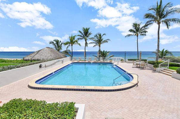 Exterior, Pool, Water