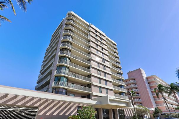 Exterior, Facade, Condo Building