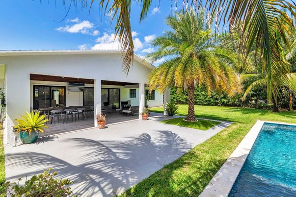 Backyard, Exterior, Pool