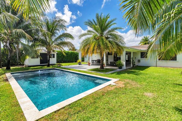 Backyard, Exterior, Pool