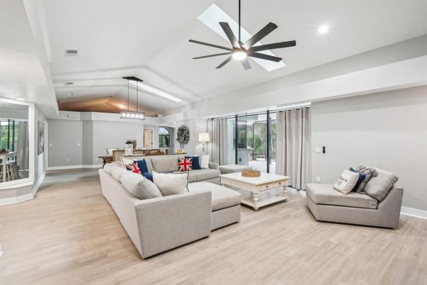 Dining room, Interior, Living room, Pendant Lights, Recessed Lighting, Wood Texture Flooring