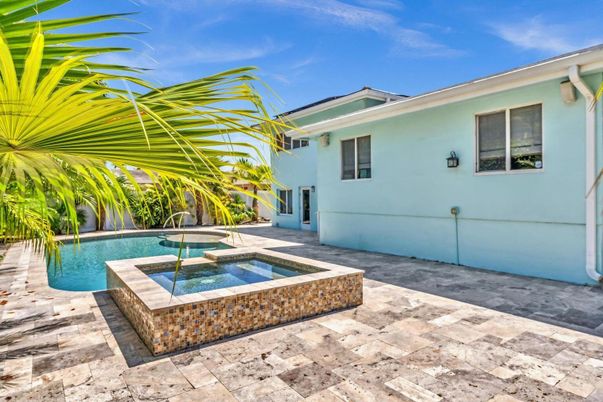 Exterior, Pool