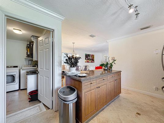 Interior, Recessed Lighting, Washer