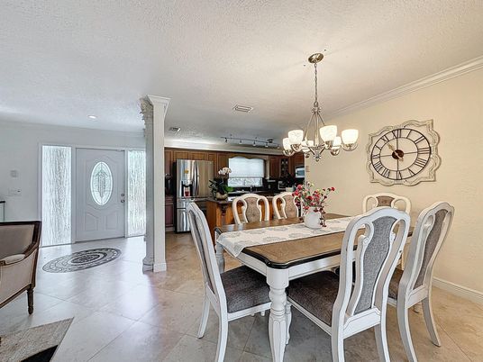 Chandelier, Dining room, Interior, Kitchen, Recessed Lighting, Stainless Steel Appliances