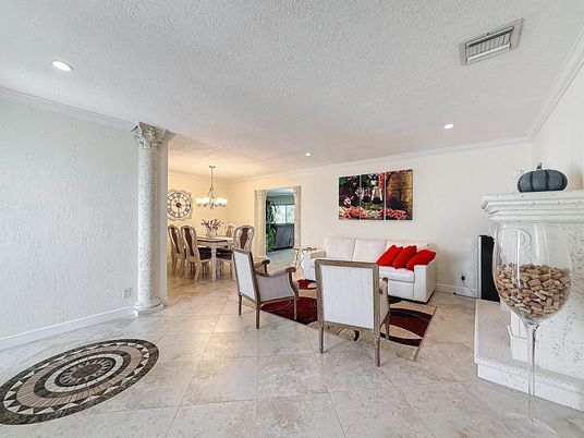 Chandelier, Dining room, Interior, Living room, Recessed Lighting