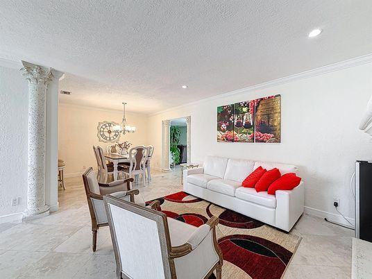 Chandelier, Dining room, Interior, Living room, Marble, Recessed Lighting
