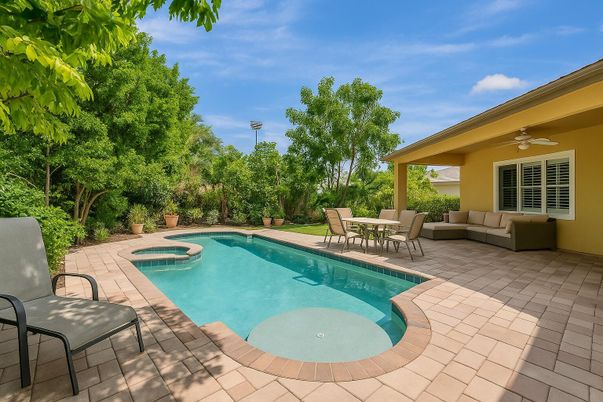 Exterior, Pool