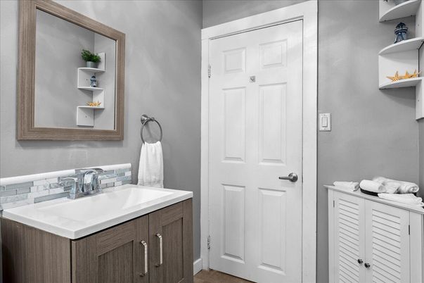 Bathroom, Interior