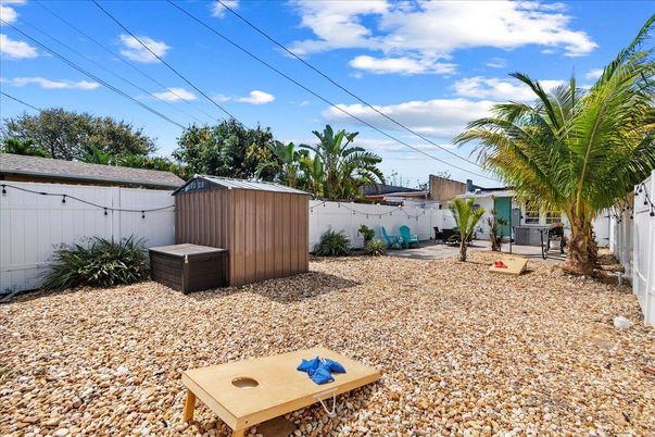 Backyard, Exterior