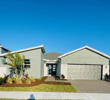 Attached, Exterior, Facade, Modern