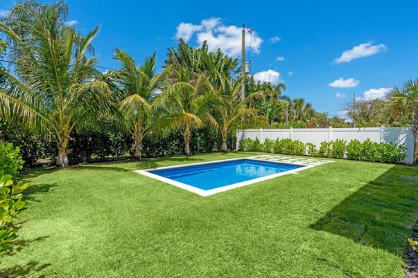 Backyard, Exterior, Pool