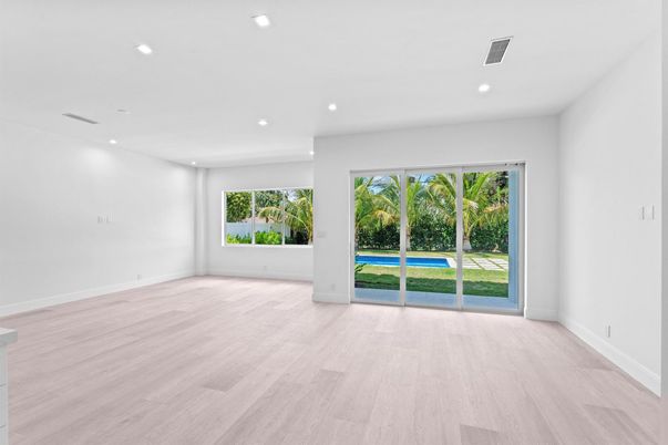Empty room, Interior, Recessed Lighting, Wood Texture Flooring