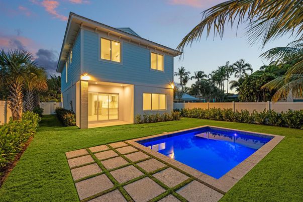 Backyard, Exterior, Pool