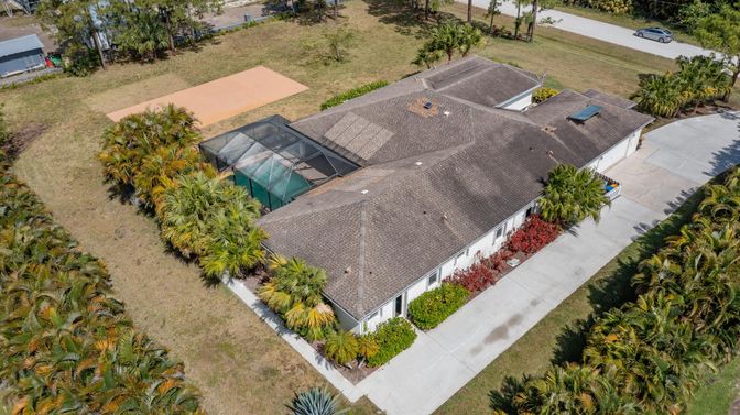Exterior, Drone