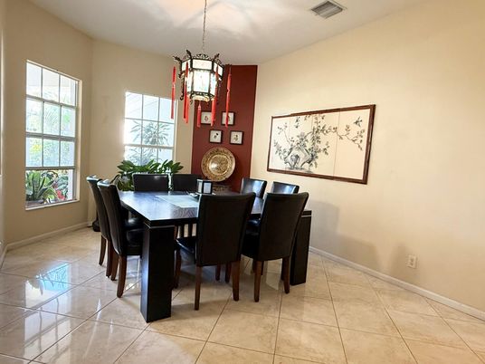 Chandelier, Dining room, Interior, Pendant Lights