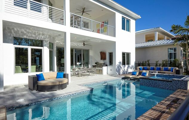 Exterior, Pool