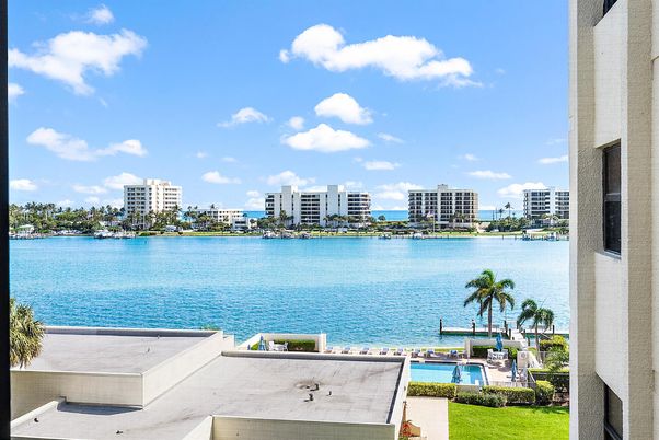 Water, Exterior, Pool, Other, Skyline
