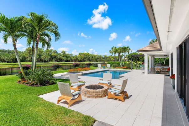 Backyard, Exterior, Pool