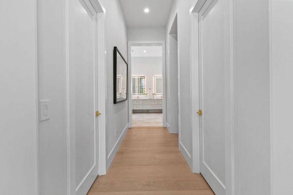 Bathroom, Interior, Recessed Lighting, Wood Texture Flooring