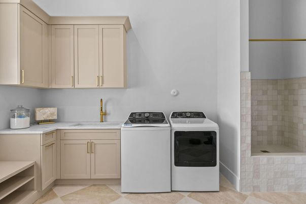 Interior, Washer