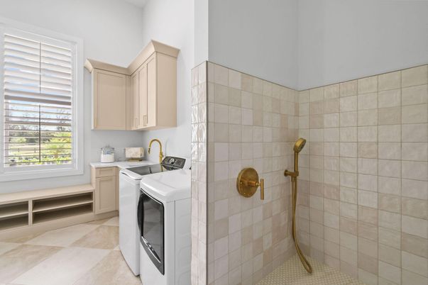 Interior, Washer