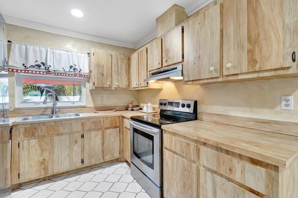 Interior, Kitchen, Recessed Lighting
