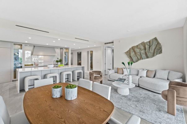 Dining room, Interior, Living room, Recessed Lighting