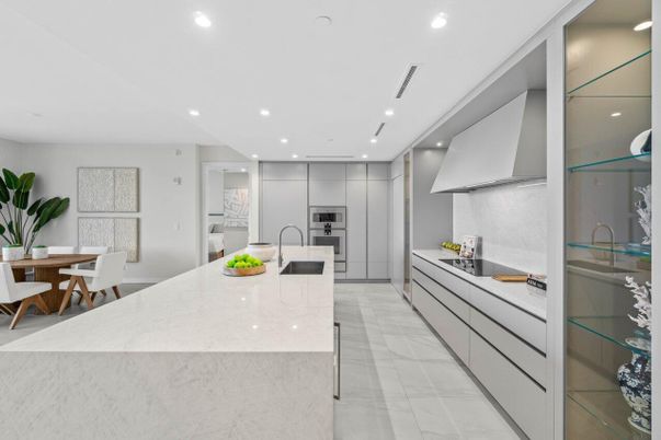 Dining room, Interior, Kitchen, Marble, Recessed Lighting, Stainless Steel Appliances