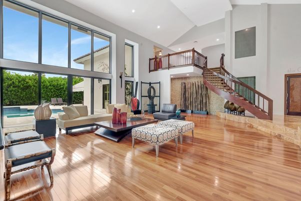 Interior, Living room, Recessed Lighting, Wood Texture Flooring