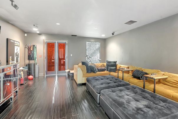 Interior, Living room, Recessed Lighting, Wood Texture Flooring