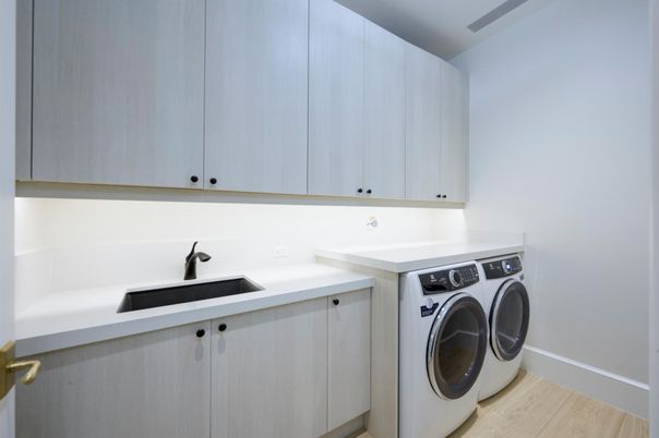 Interior, Washer, Wood Texture Flooring