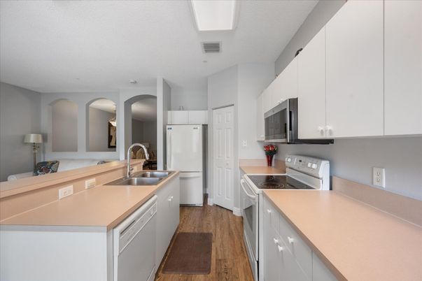 Interior, Kitchen, Wood Texture Flooring