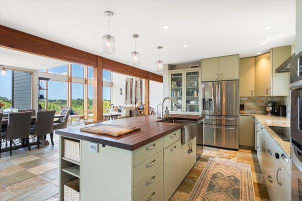 Dining room, Interior, Kitchen, Pendant Lights, Recessed Lighting, Stainless Steel Appliances